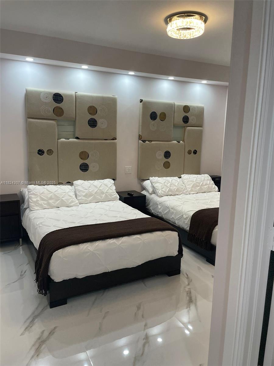 ACQUALINA OCEAN RESIDENCE - Residential Lease