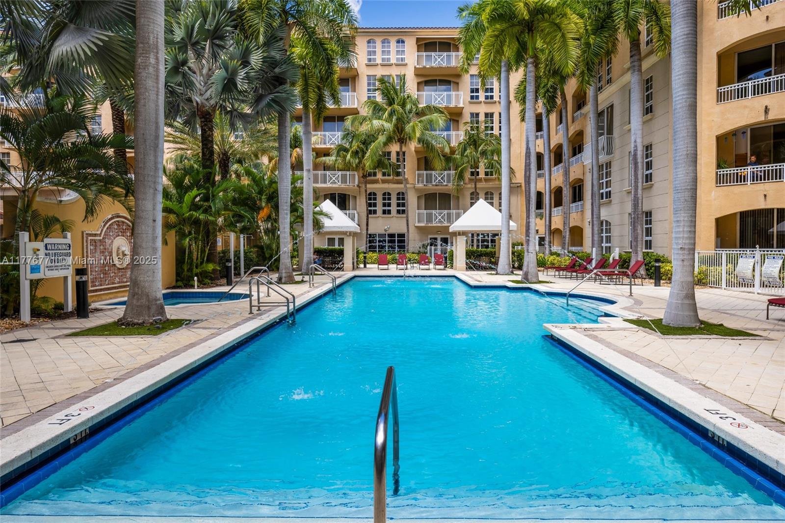 ALAQUA CONDO - Residential