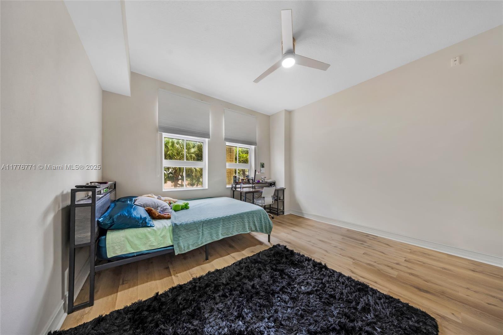 ALAQUA CONDO - Residential