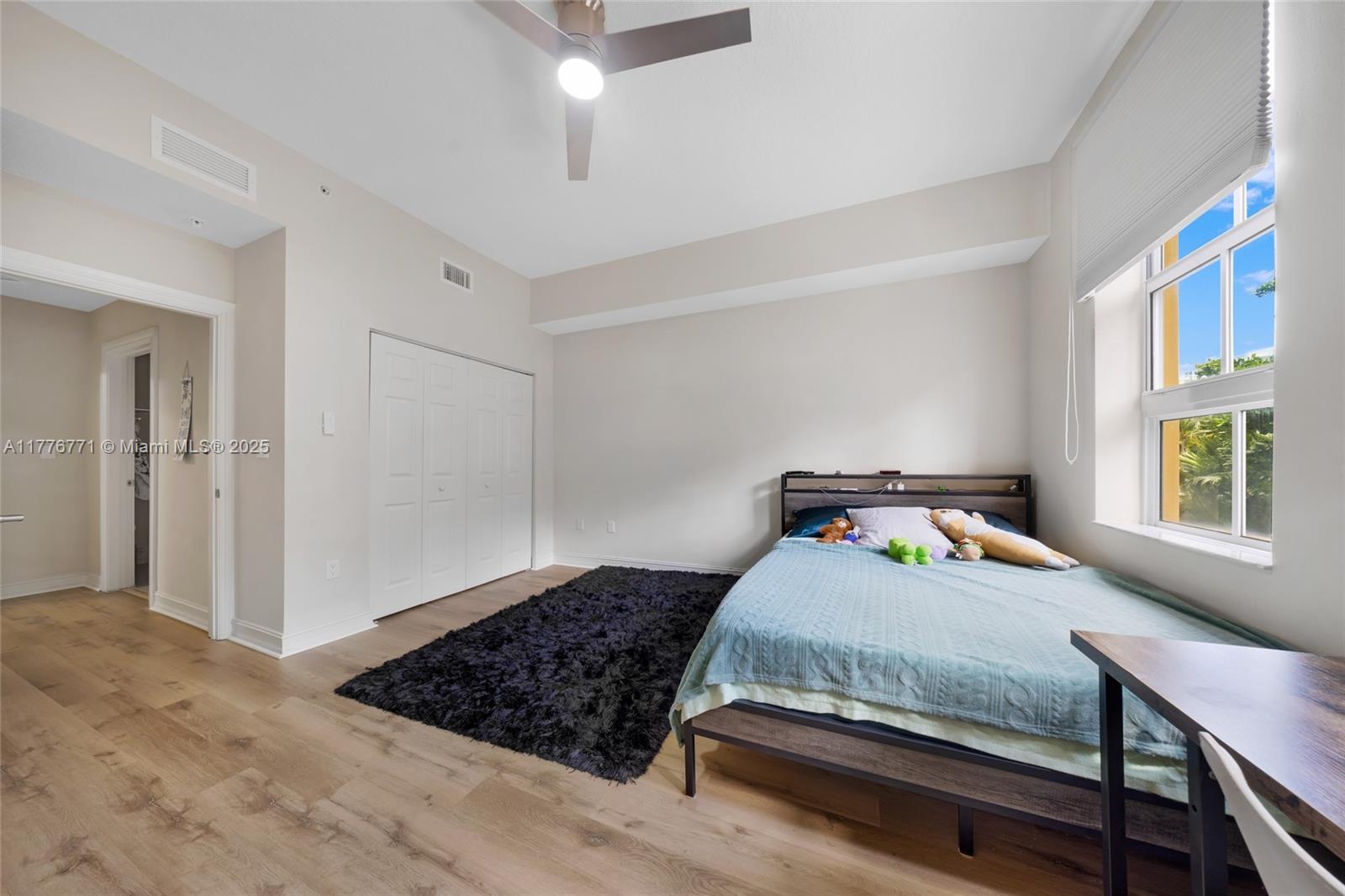 ALAQUA CONDO - Residential