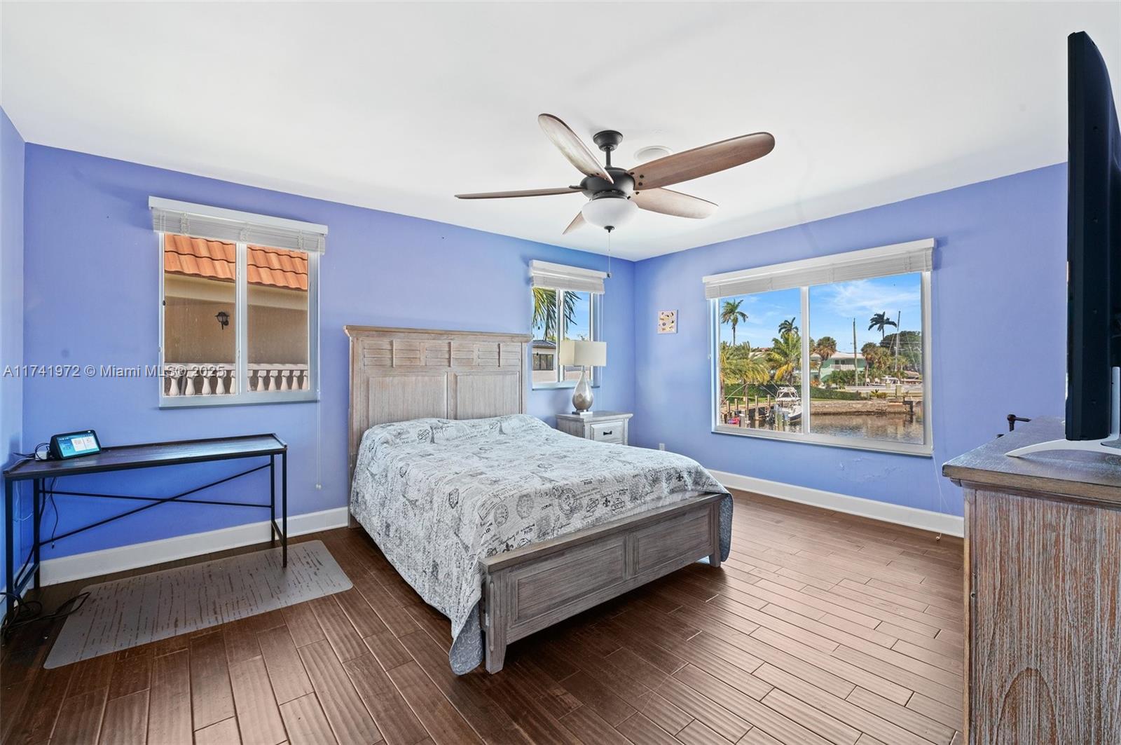 SANTA BARBARA SHORES - Residential