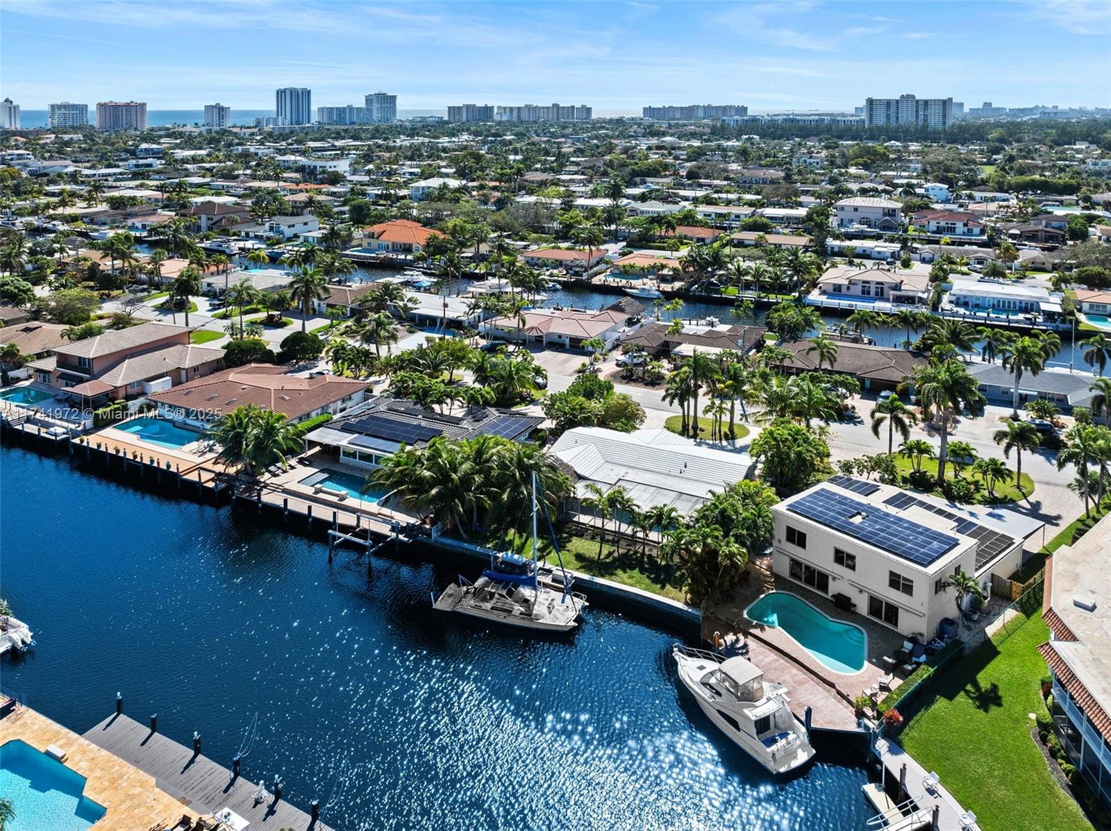 SANTA BARBARA SHORES - Residential