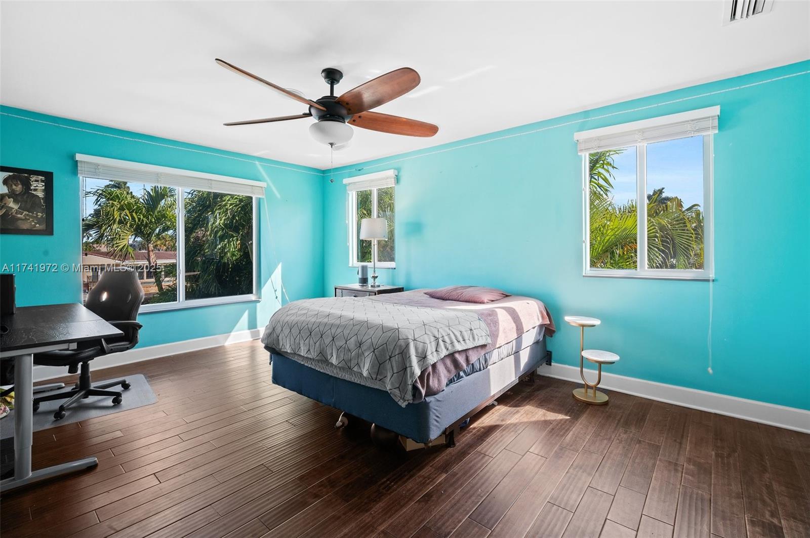 SANTA BARBARA SHORES - Residential