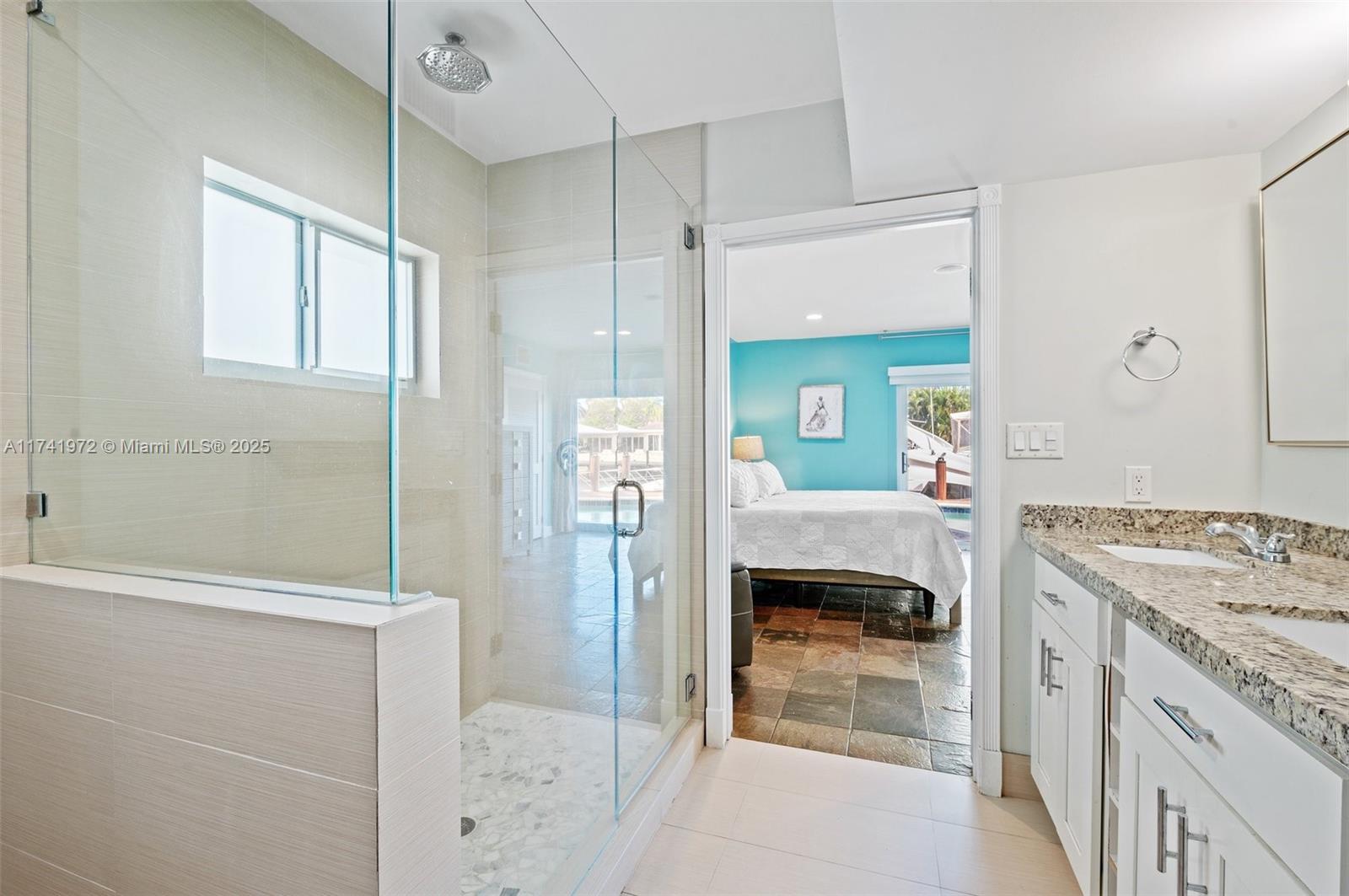 SANTA BARBARA SHORES - Residential