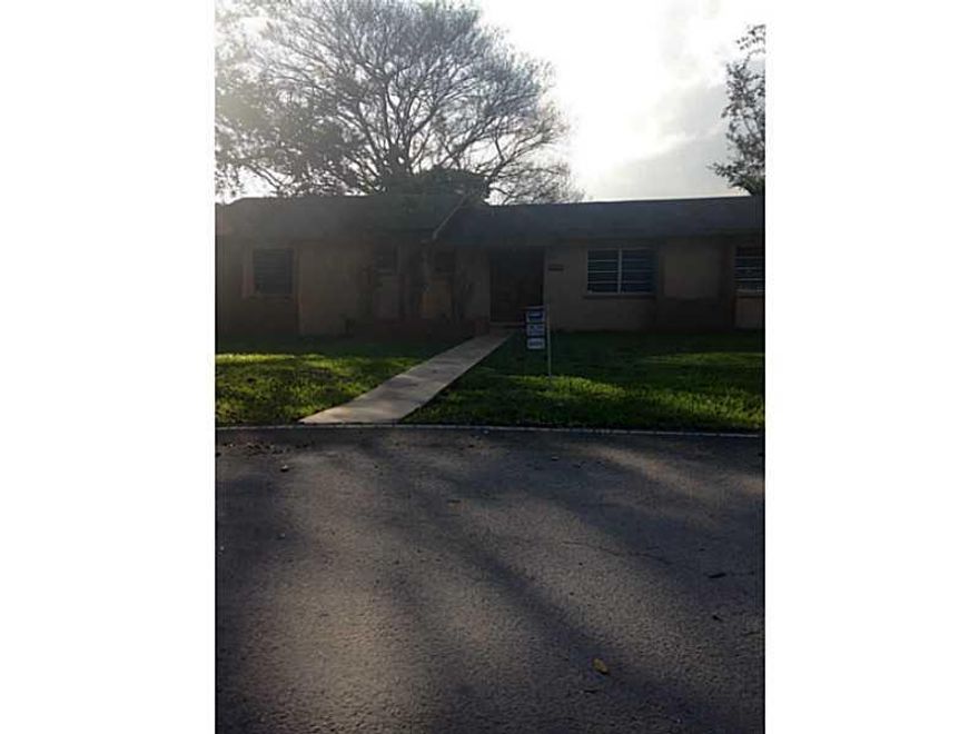 Great layout. All tiled. Garage. Outdoor hot tub. Large yard. All rooms are a nice size with plenty of closet space.