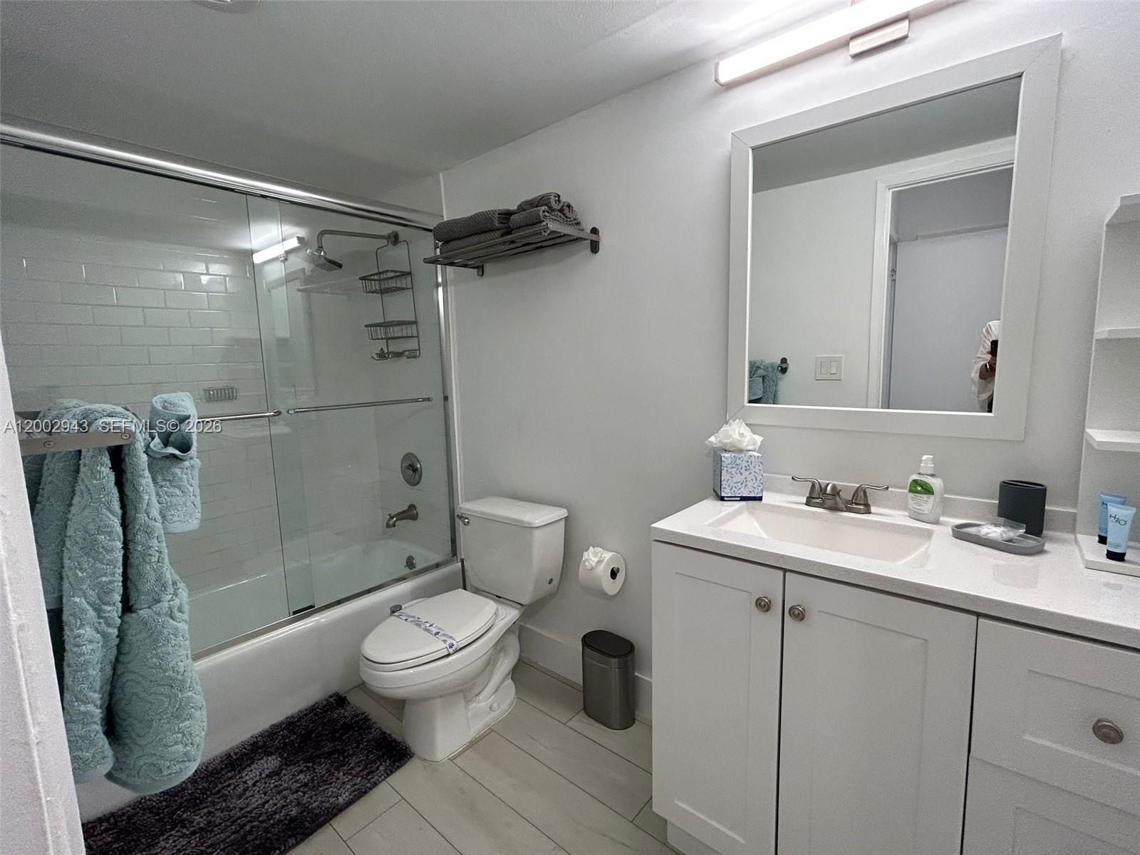 OCEANVIEW BUILDING A COND - Residential Lease