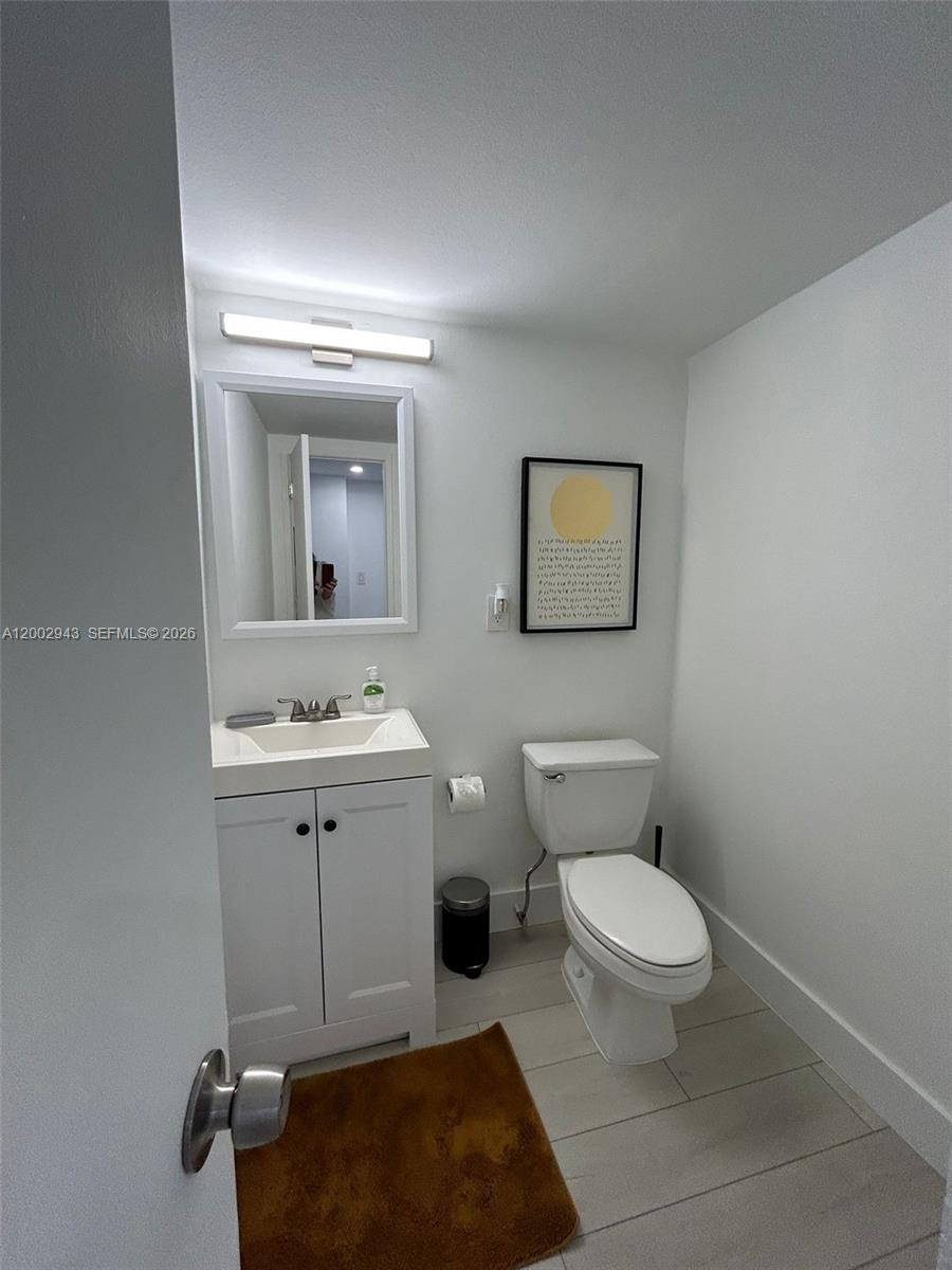 OCEANVIEW BUILDING A COND - Residential Lease