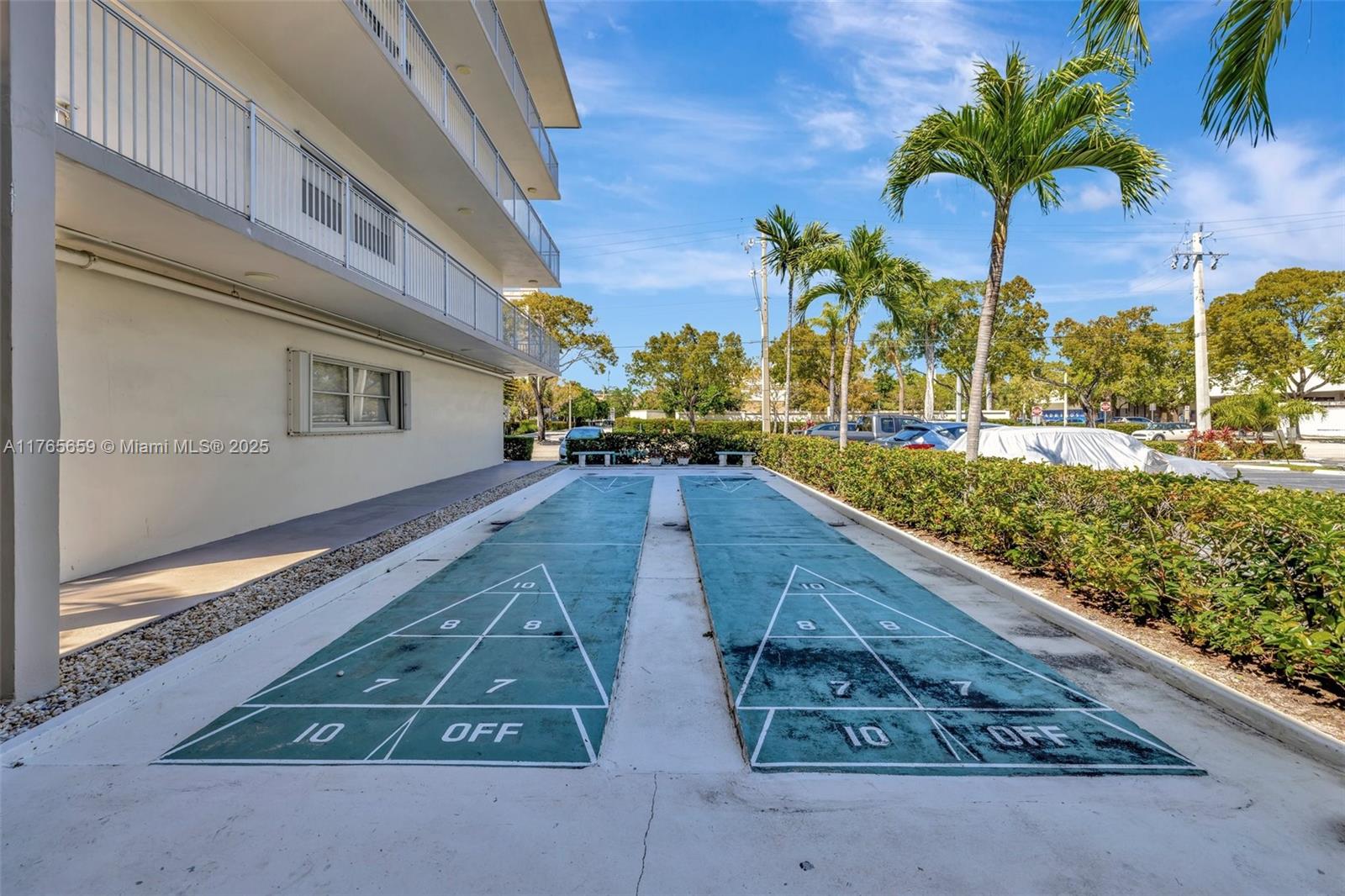 YACHT HARBOR APARTMENTS C - Residential