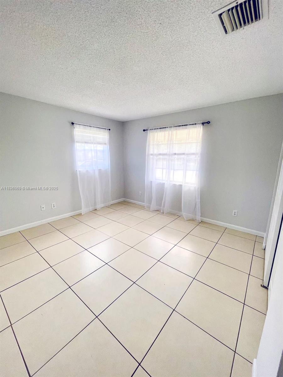 FISHERMANS COVE - Residential