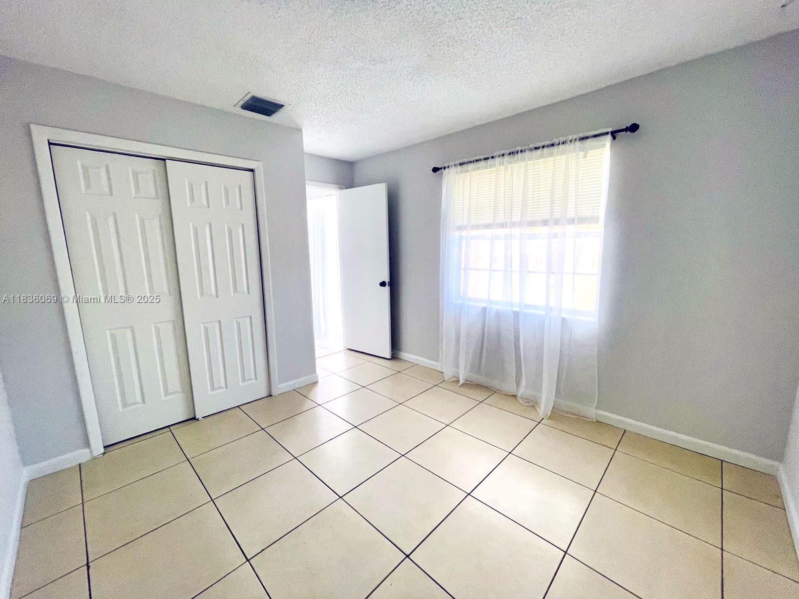 FISHERMANS COVE - Residential