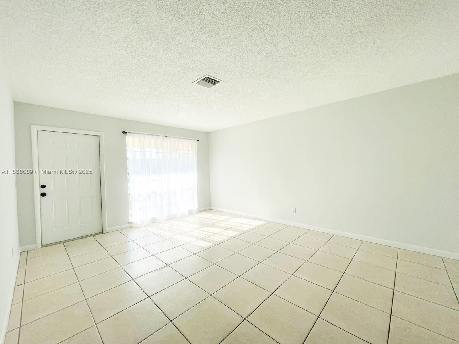 FISHERMANS COVE - Residential