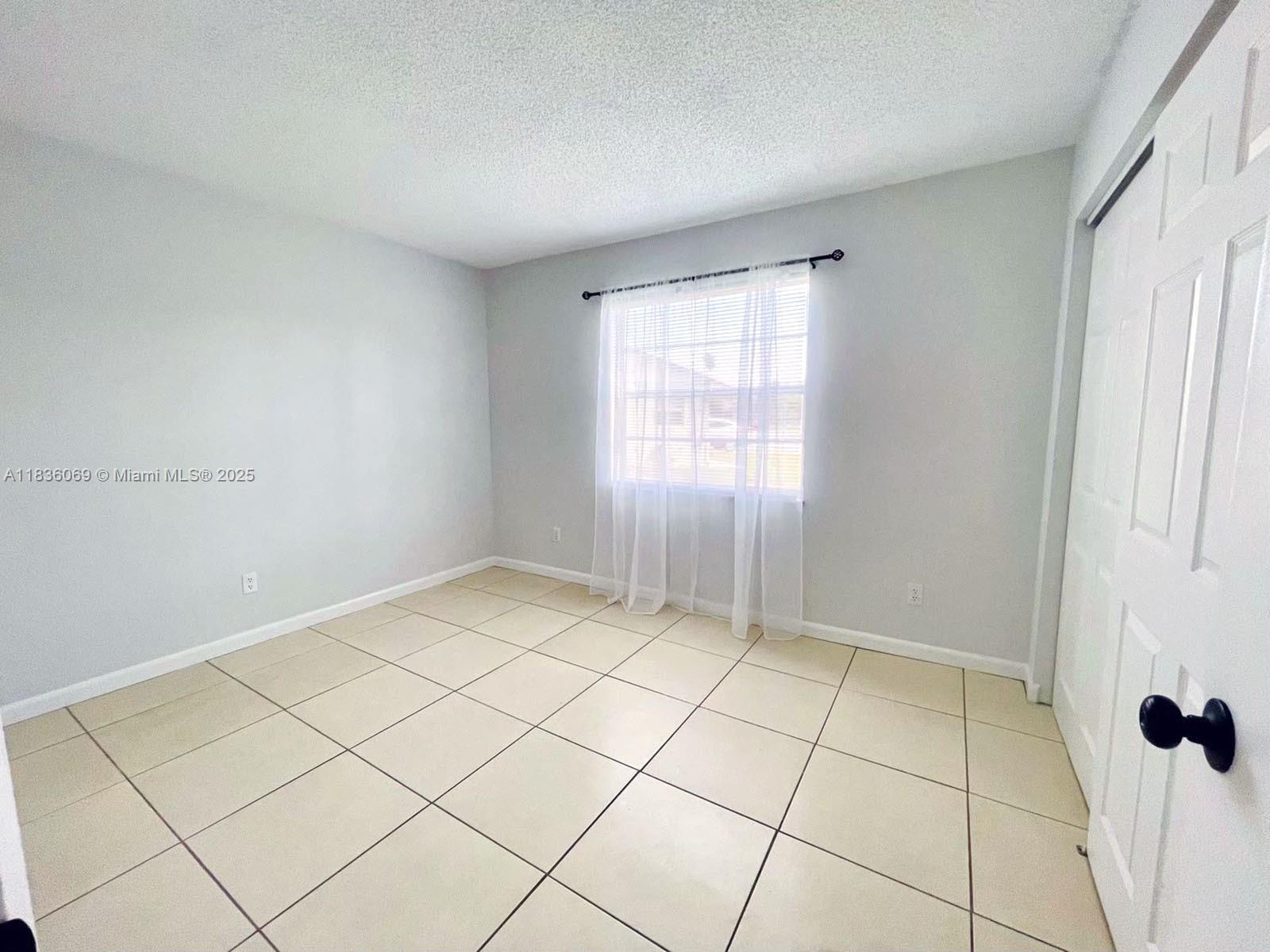 FISHERMANS COVE - Residential