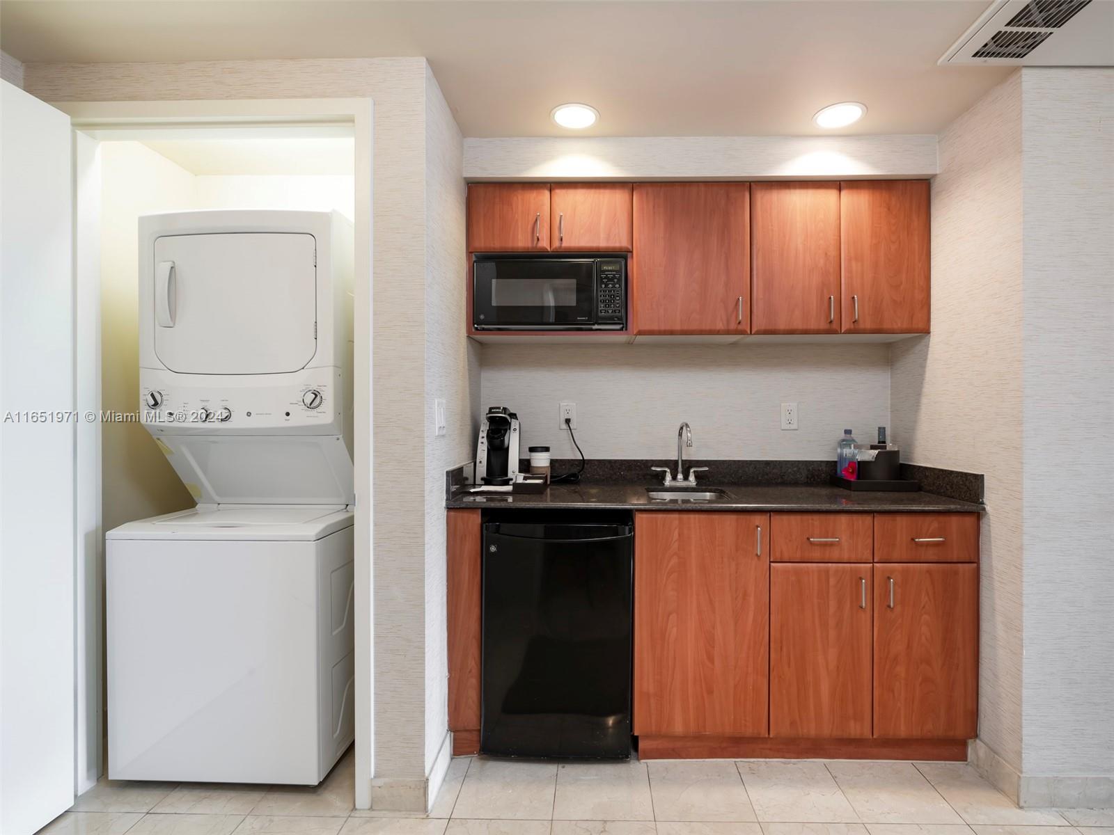 View photos, virtual tours, details... 18001 Collins Ave 1202
