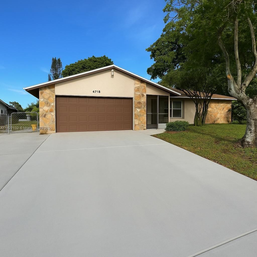 Photo of 4718 Blue Pine Cir, Lake Worth, FL 33463 (MLS # A11827132)