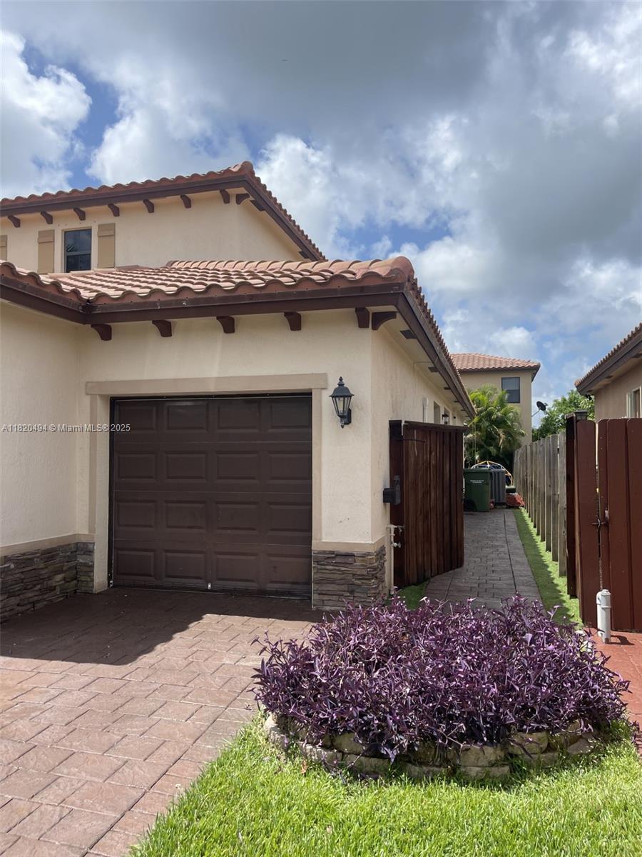 Rental Property at 3530 Se 4th St, Homestead, Miami-Dade County, Florida - Bedrooms: 2 
Bathrooms: 1  - $2,300 MO.