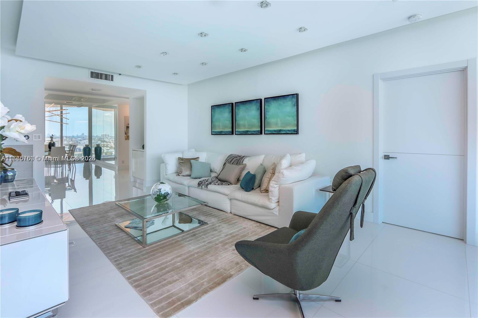 PORTOFINO TOWER CONDO - Residential