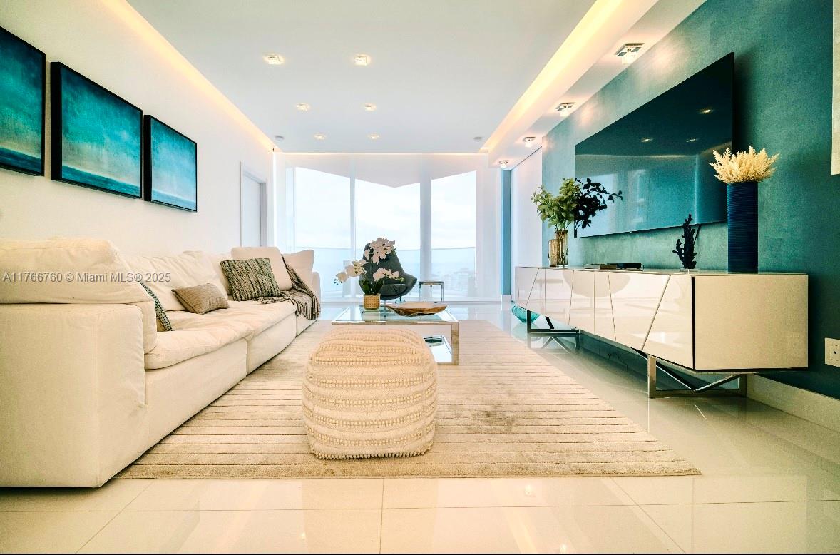 PORTOFINO TOWER CONDO - Residential