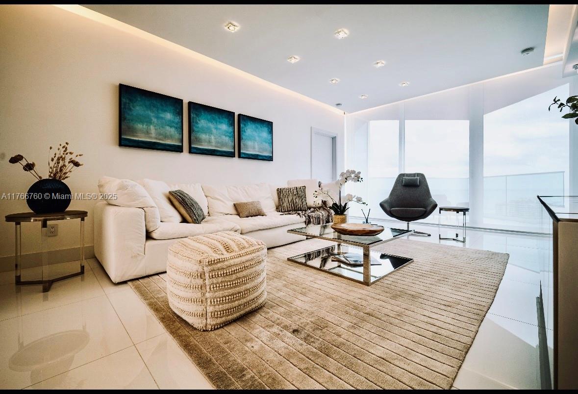 PORTOFINO TOWER CONDO - Residential