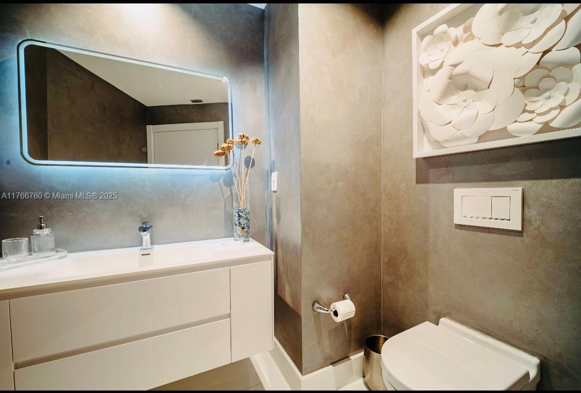 PORTOFINO TOWER CONDO - Residential