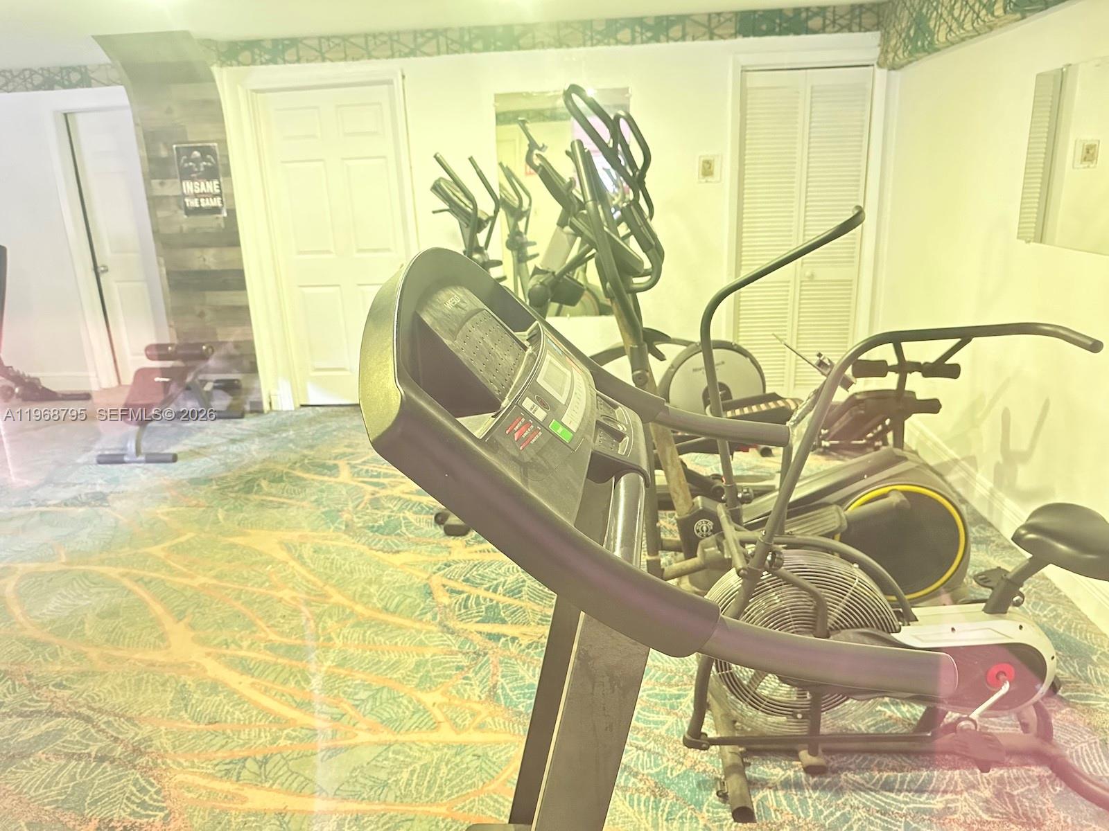 PALM-WEST GARDENS CONDO - Residential