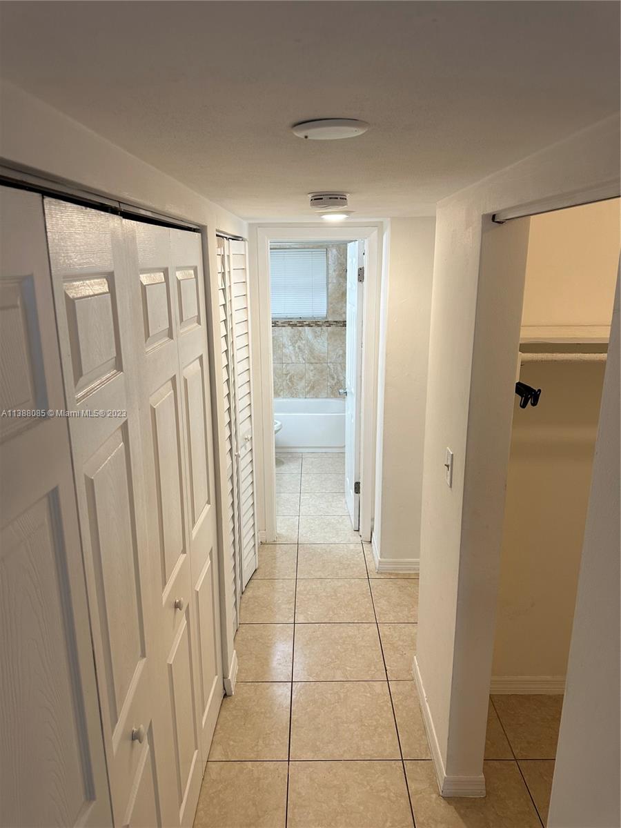 Photo 6 of 13 of 12590 NE 16th Ave 504 condo