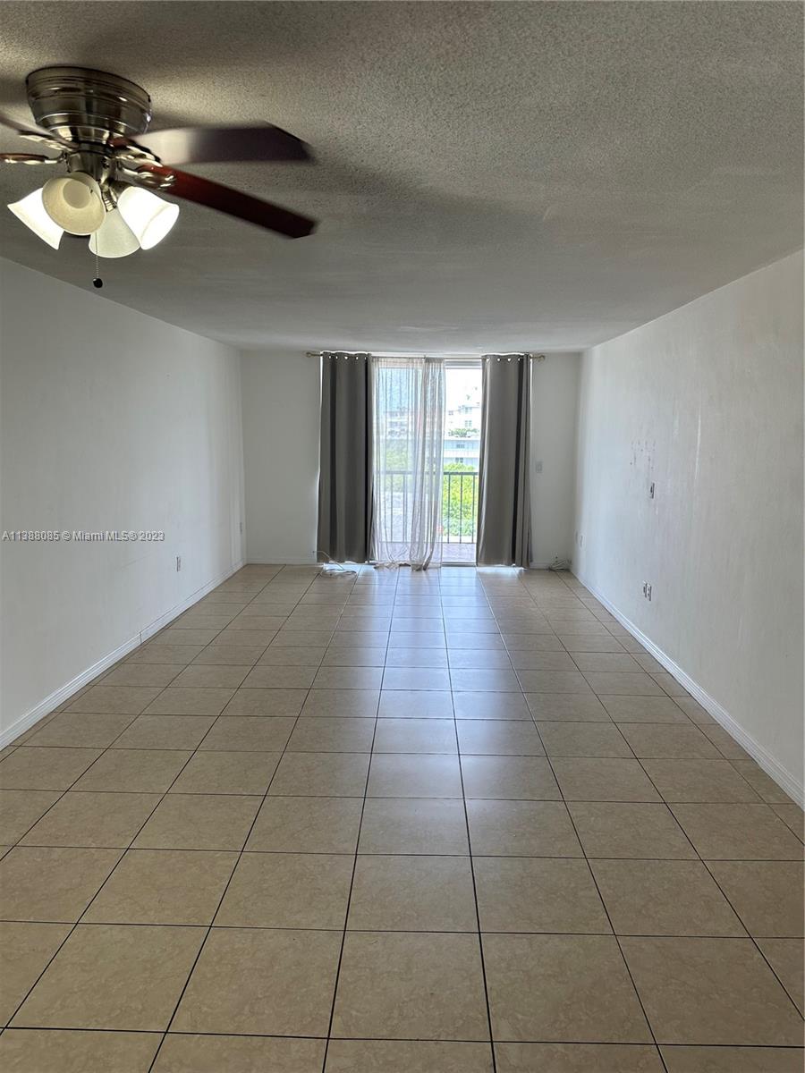 Photo 4 of 13 of 12590 NE 16th Ave 504 condo