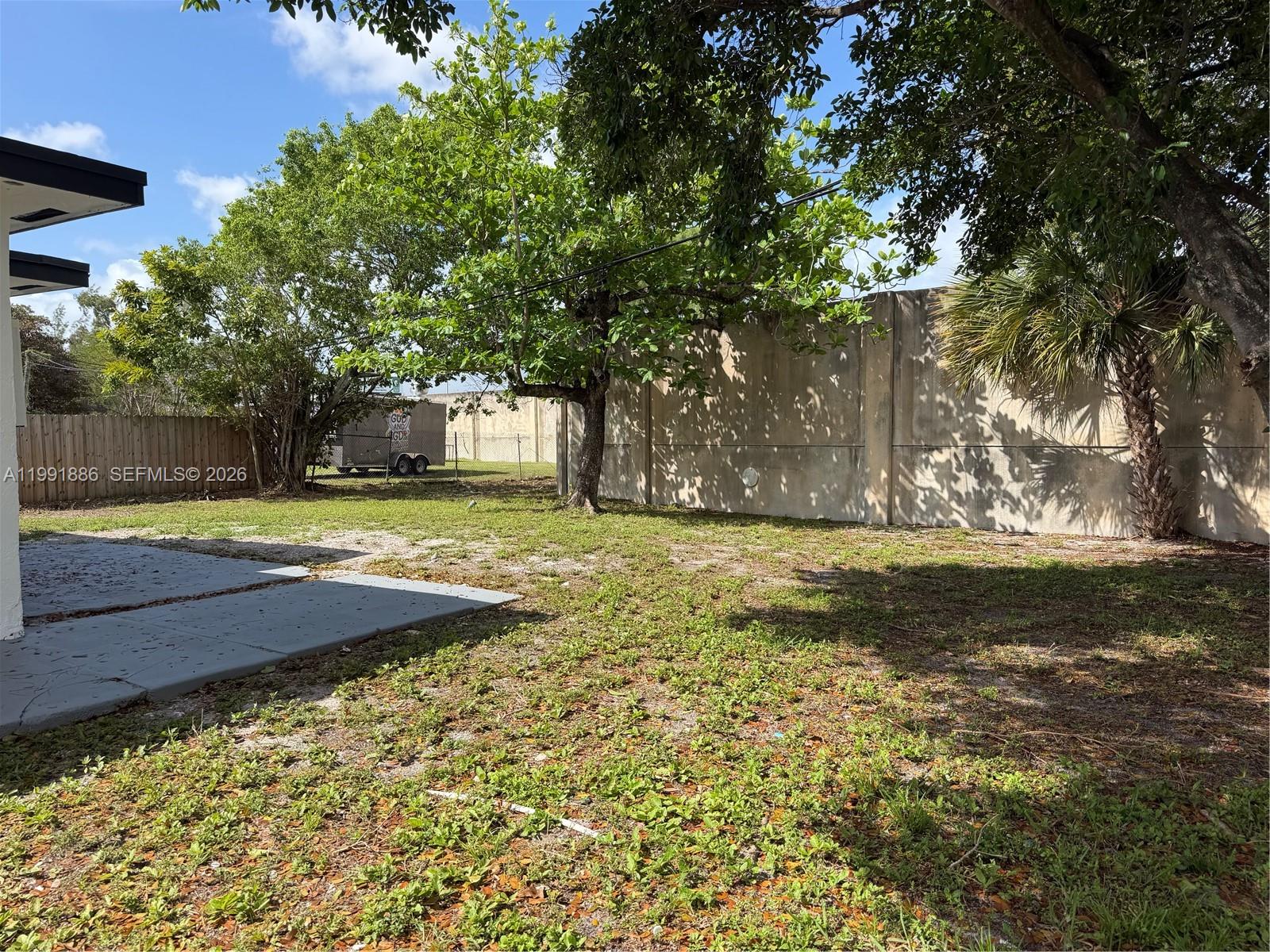 LAUDERDALE MANORS REVISED - Residential