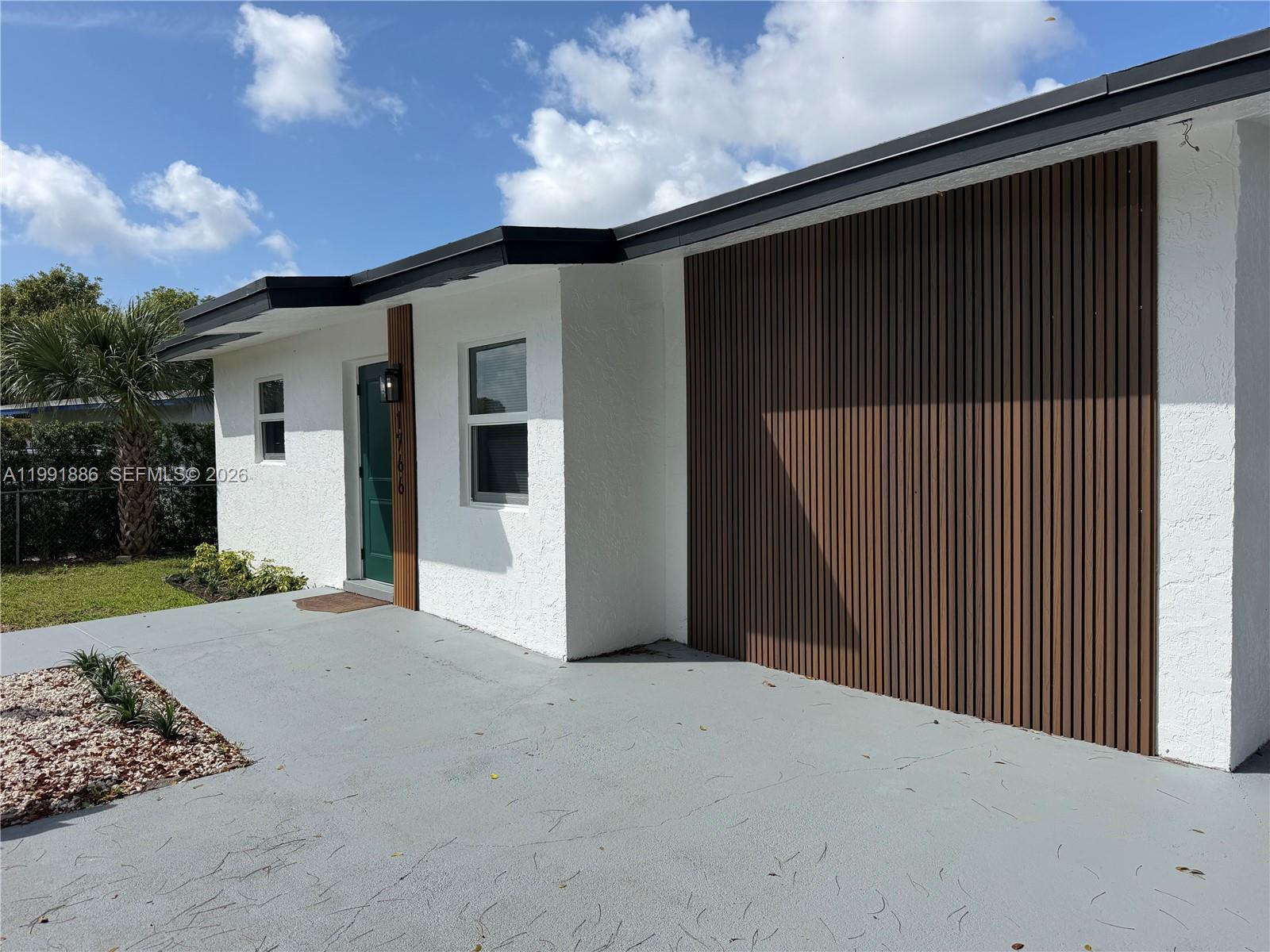 LAUDERDALE MANORS REVISED - Residential