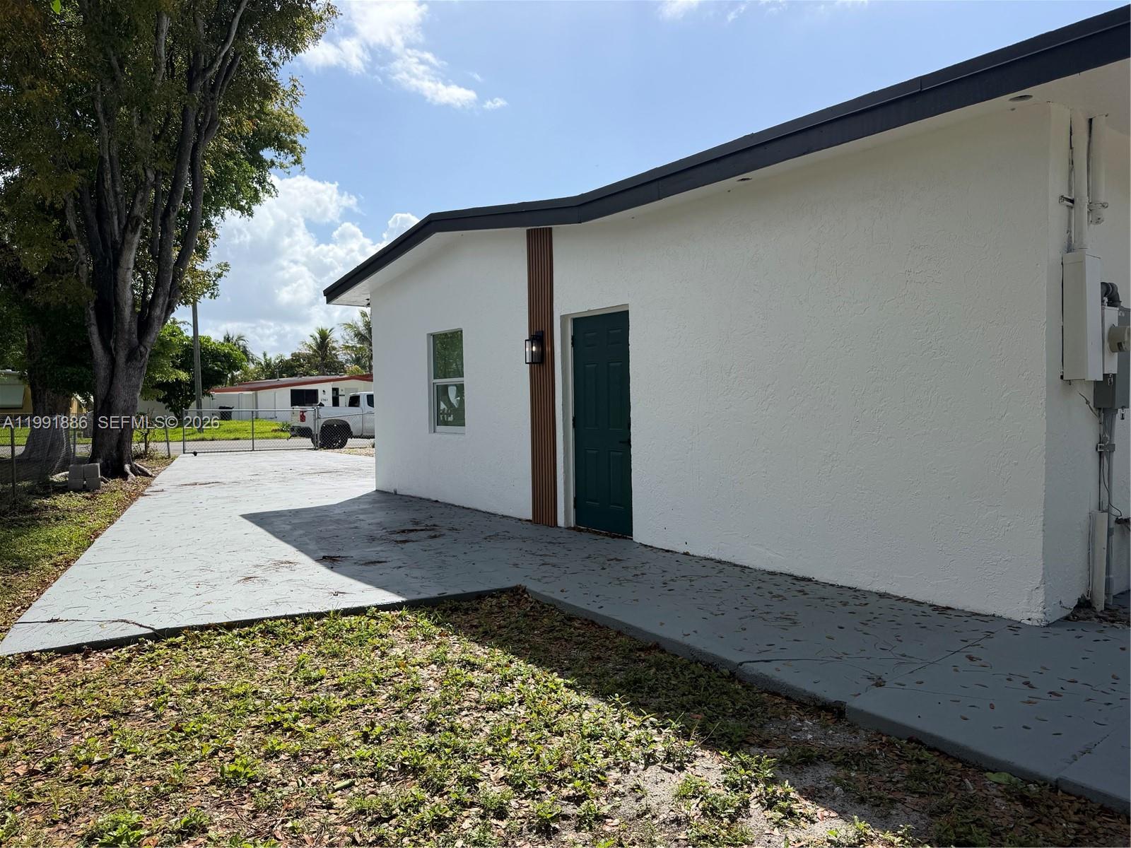 LAUDERDALE MANORS REVISED - Residential