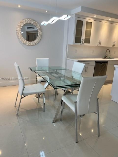 MAISON GRANDE CONDO - Residential Lease