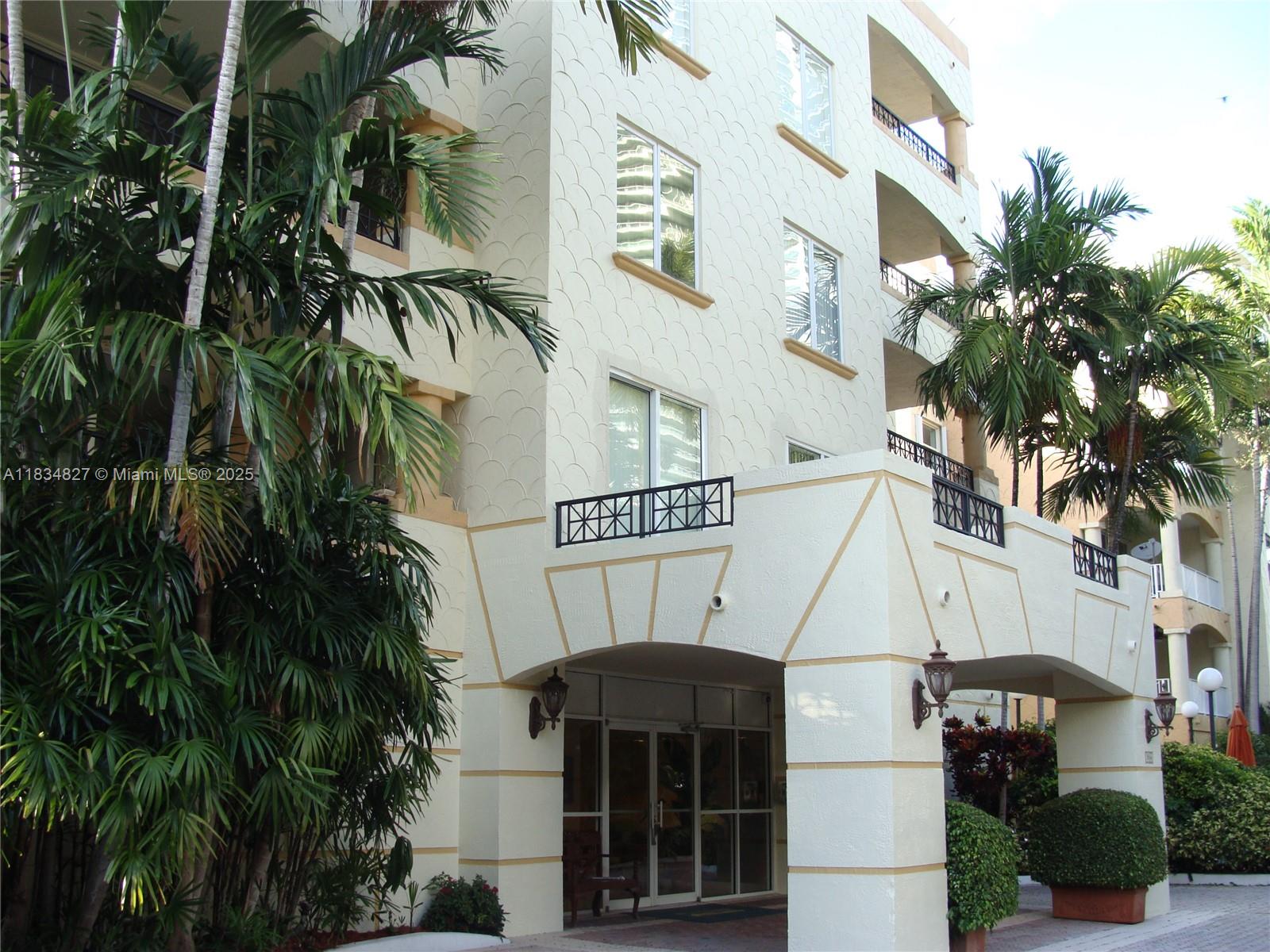 1834 Brickell Ave 32