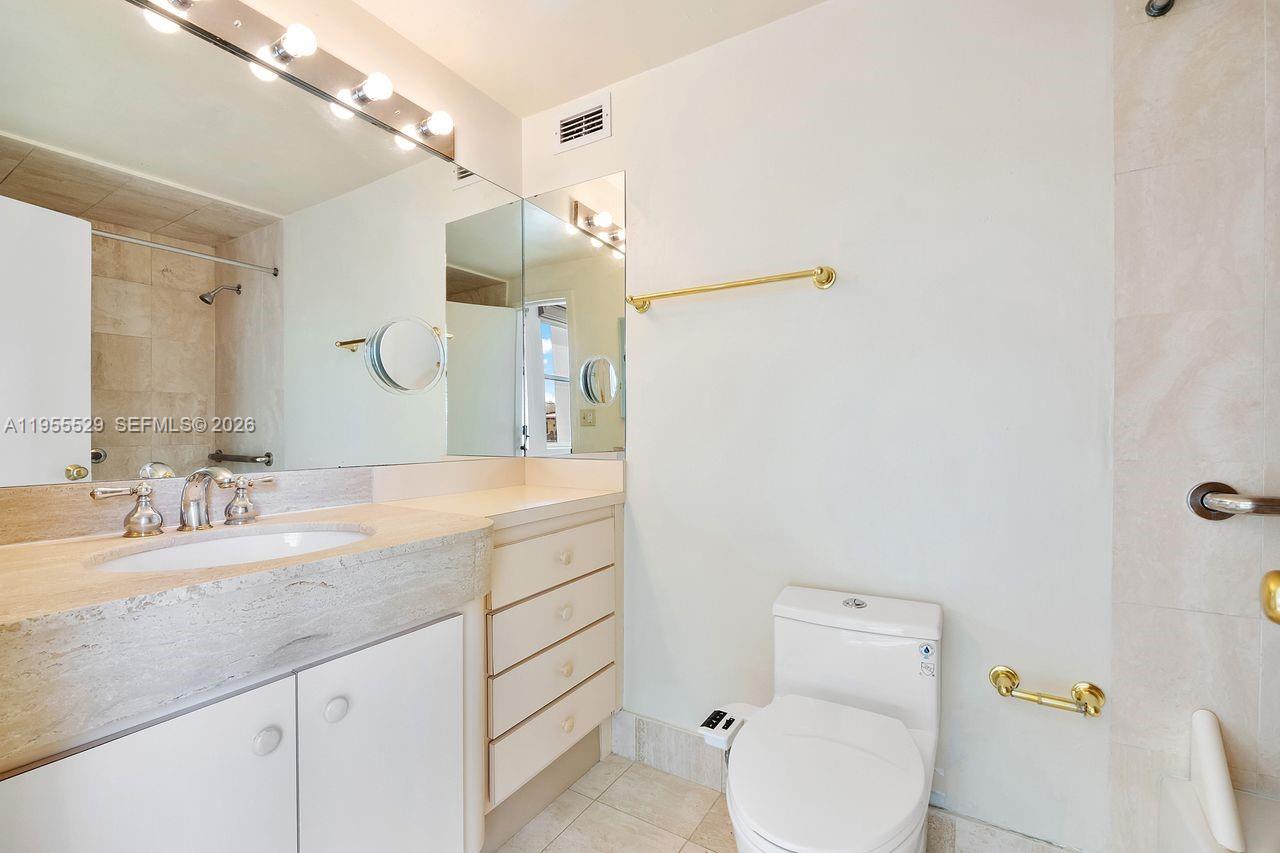 DAVID WILLIAM HOTEL CONDO - Residential