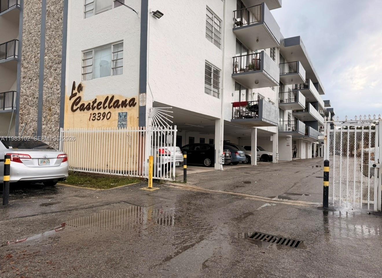 LA CASTELLANA CONDO - Residential Lease