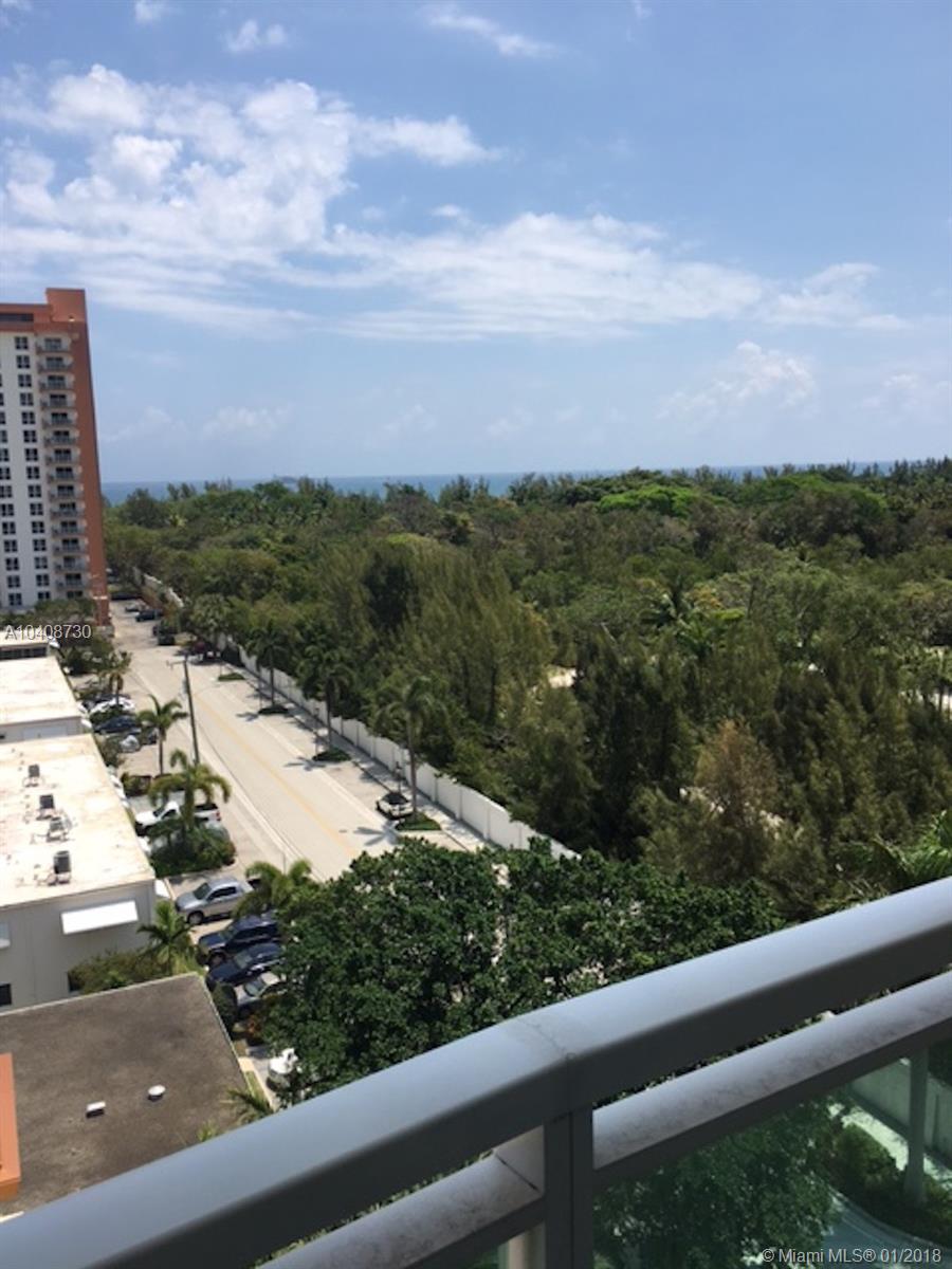 LE CLUB INTERNATIONAL CON - Residential Lease