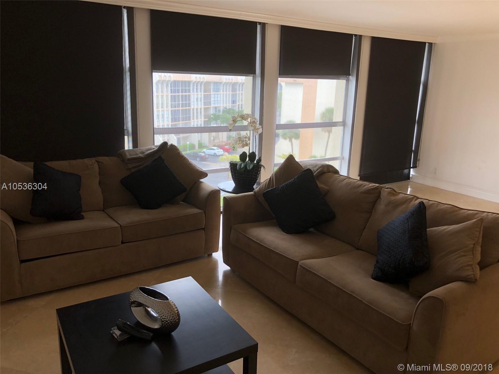 DE SOTO PARK CONDO - Residential Lease