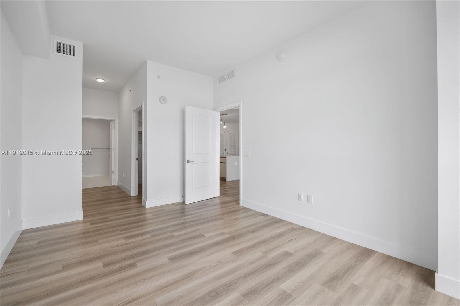 Slate Hallandale - Residential Lease