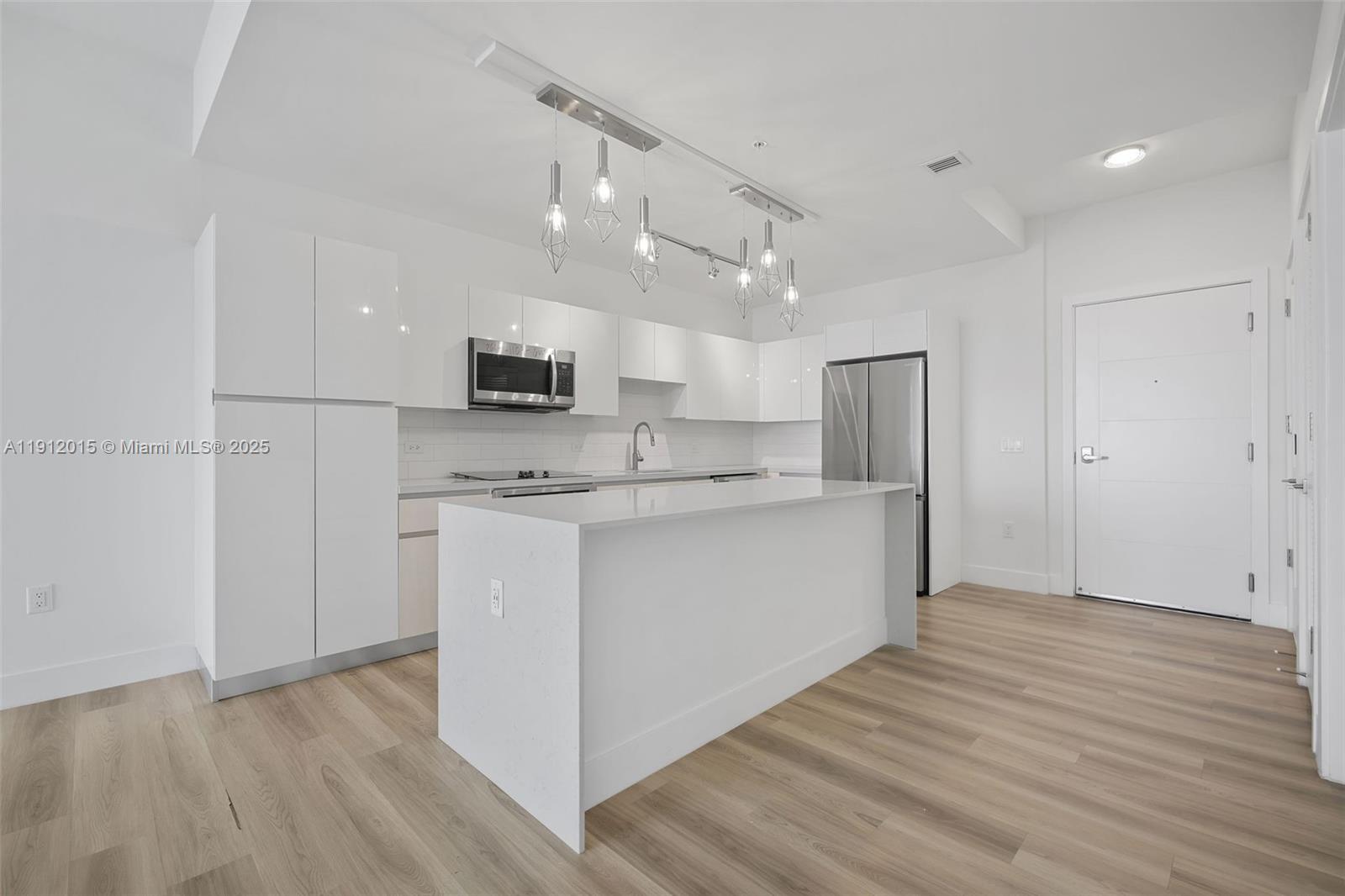 Slate Hallandale - Residential Lease