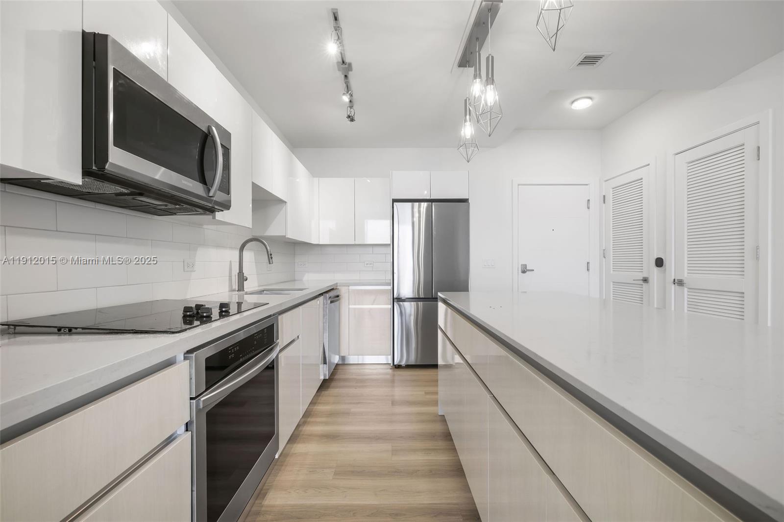 Slate Hallandale - Residential Lease