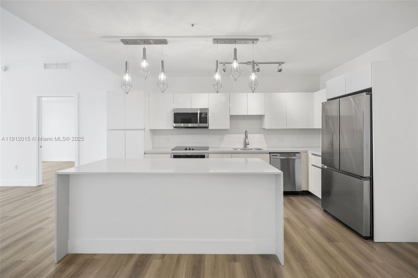 Slate Hallandale - Residential Lease