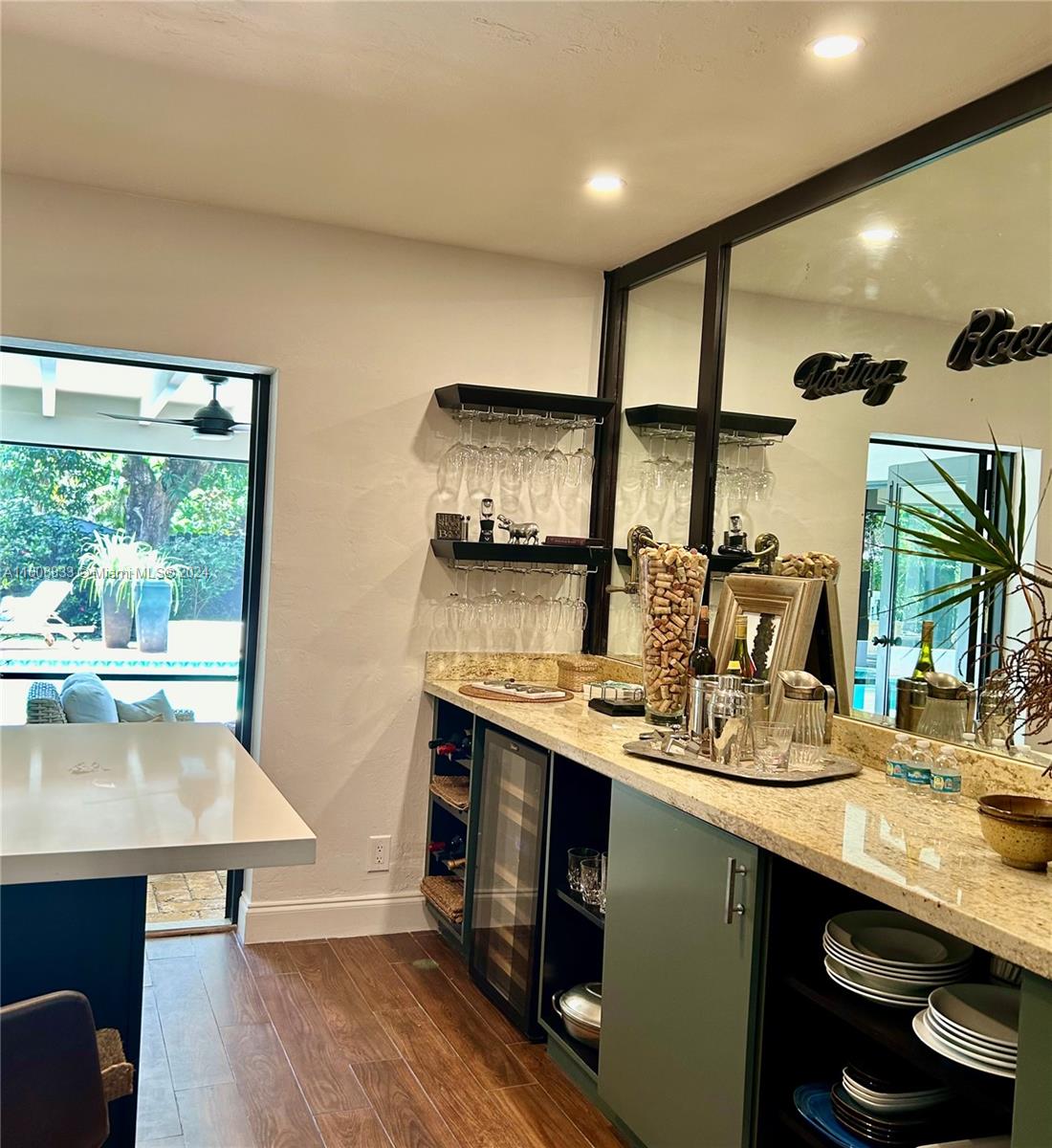 PLANTATION GARDENS 2ND SE - Residential Lease