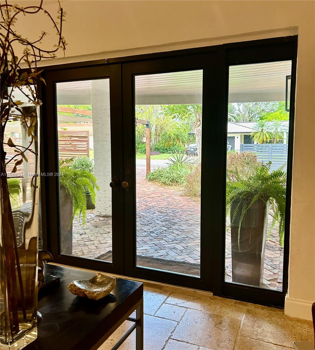 PLANTATION GARDENS 2ND SE - Residential Lease