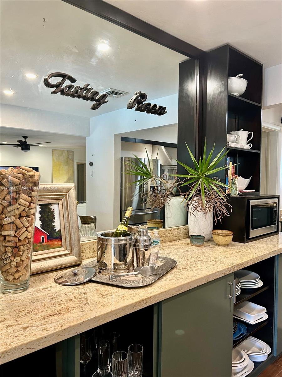 PLANTATION GARDENS 2ND SE - Residential Lease