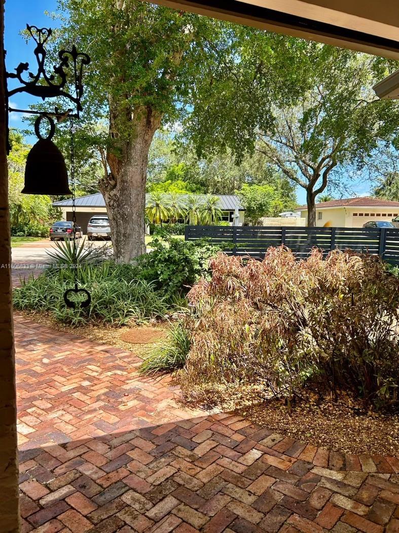 PLANTATION GARDENS 2ND SE - Residential Lease