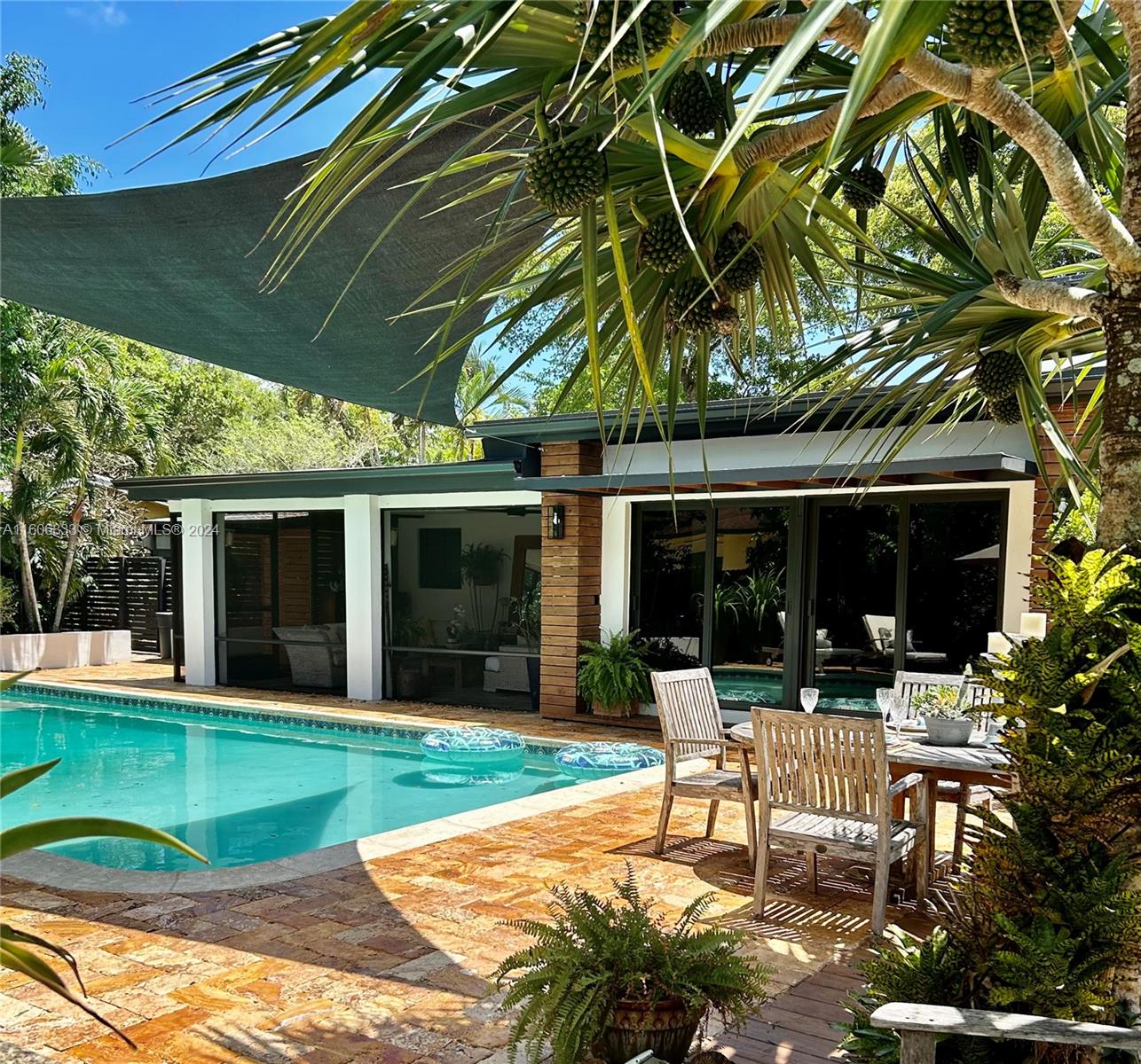 PLANTATION GARDENS 2ND SE - Residential Lease