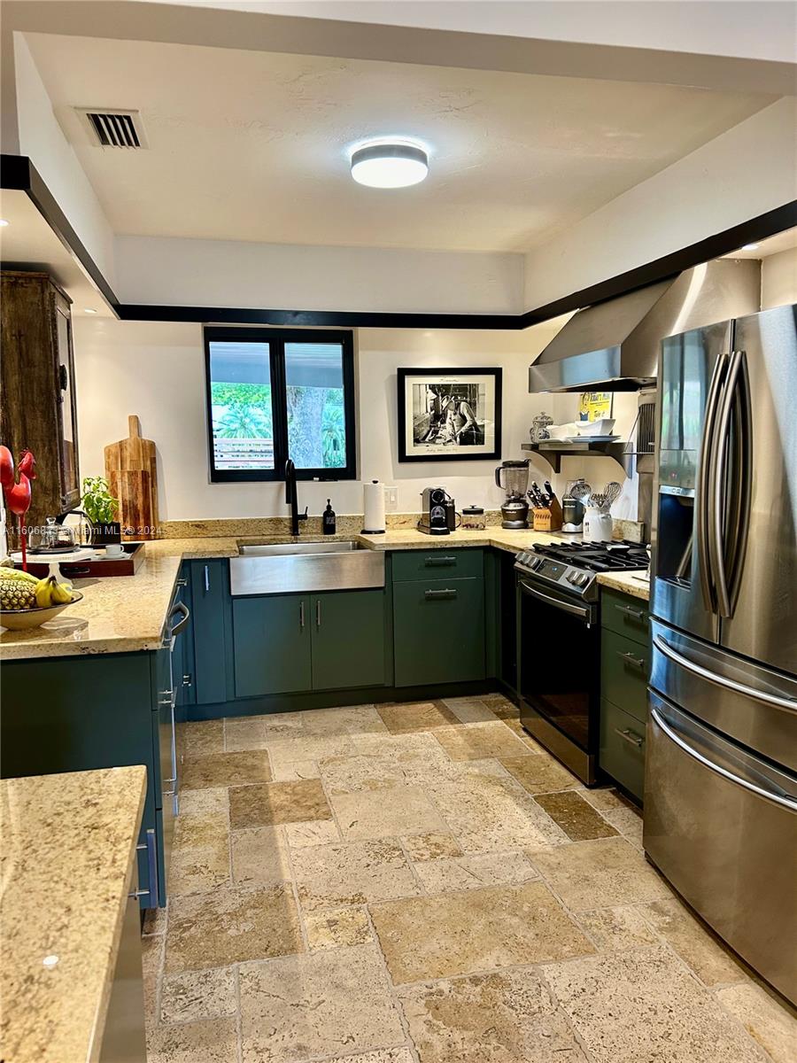 PLANTATION GARDENS 2ND SE - Residential Lease