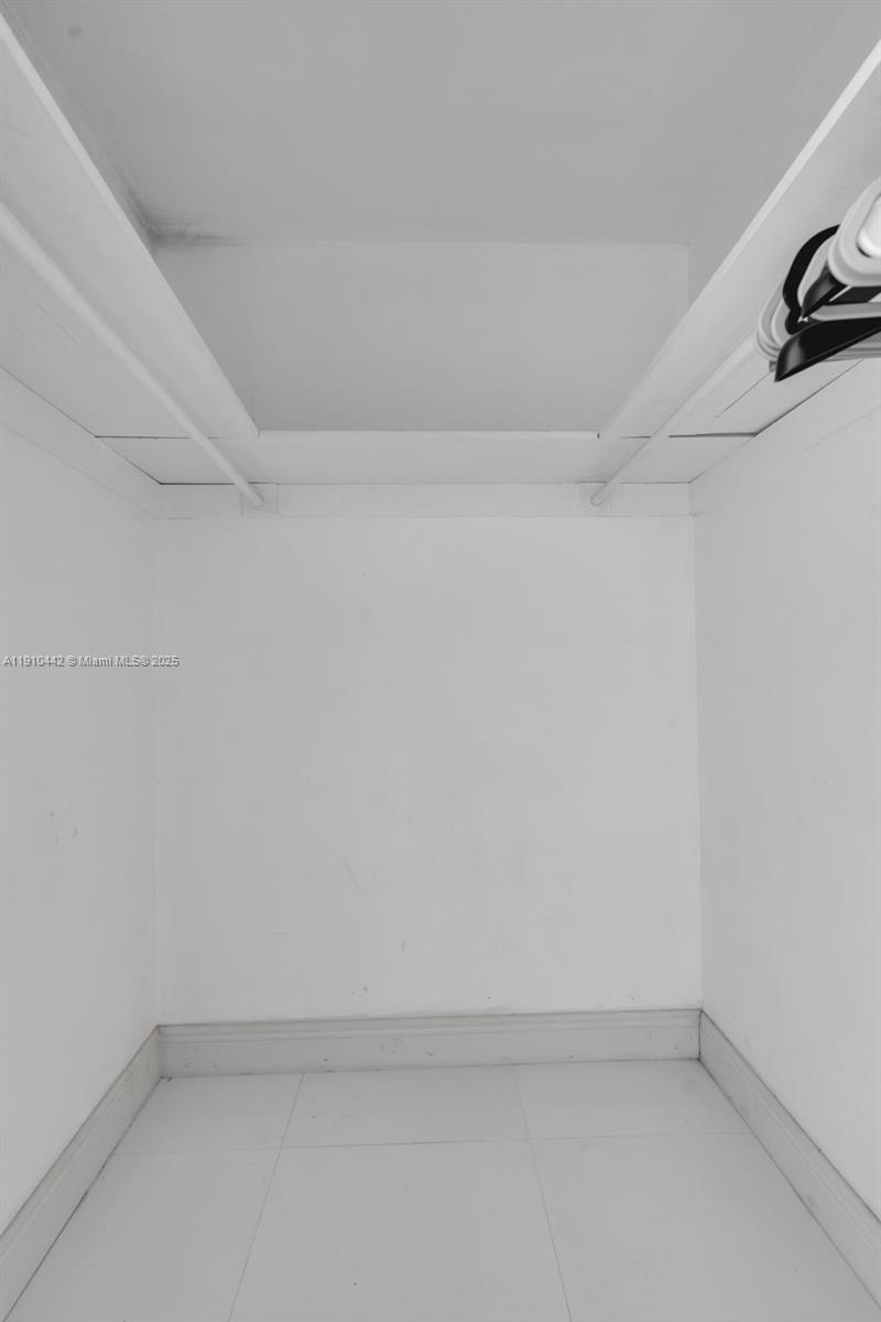 MIRADOR 1200 CONDO - Residential