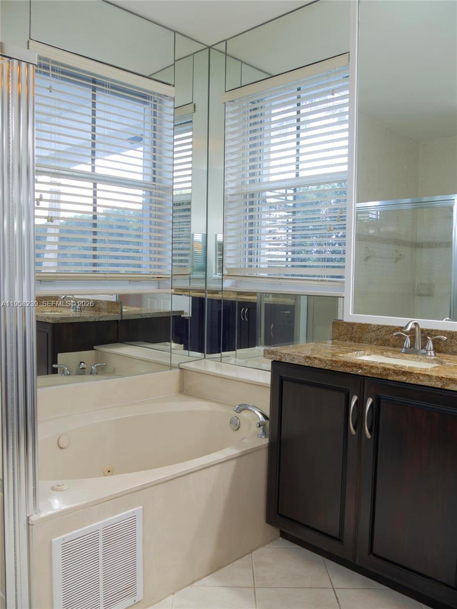 SECTOR 7-PARCEL N-2 - Residential Lease