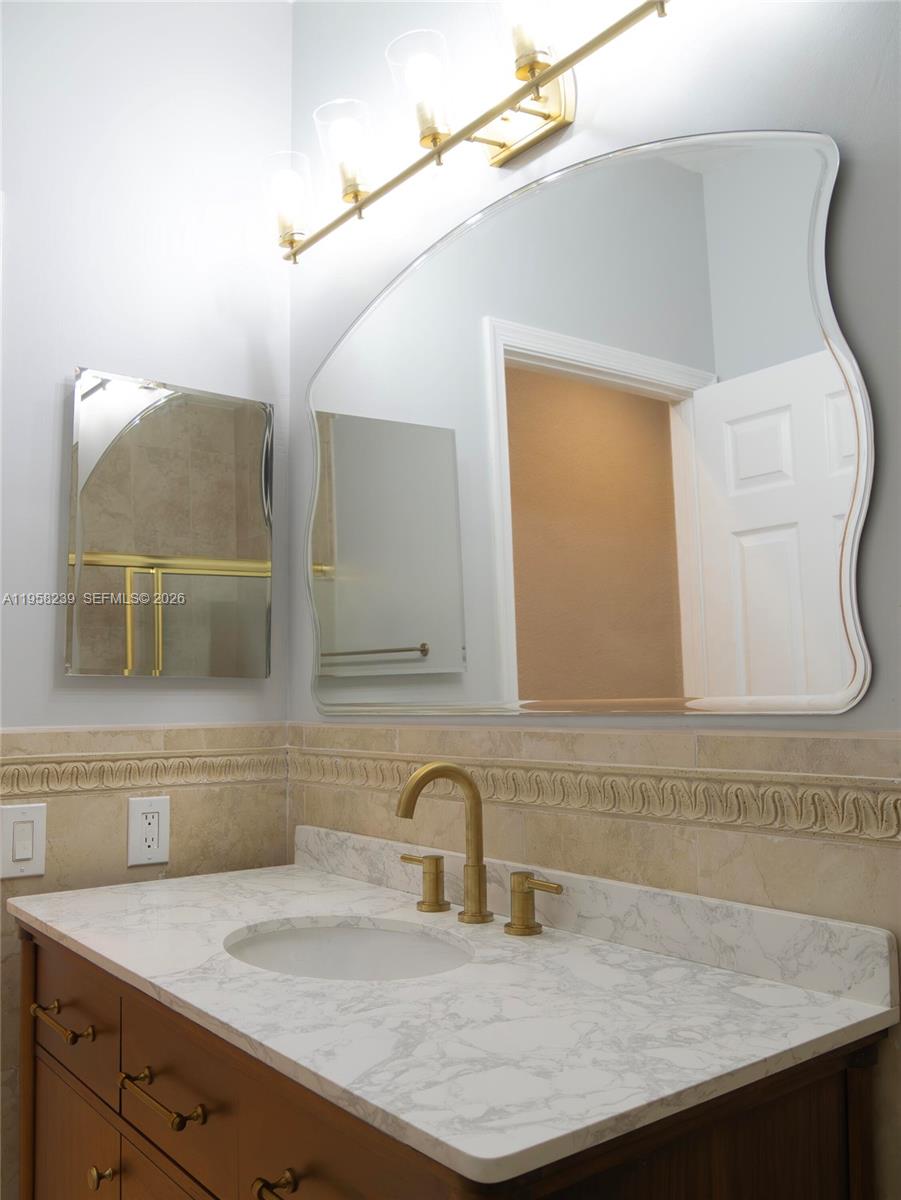 SECTOR 7-PARCEL N-2 - Residential Lease