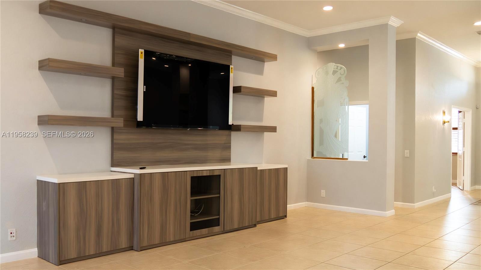 SECTOR 7-PARCEL N-2 - Residential Lease