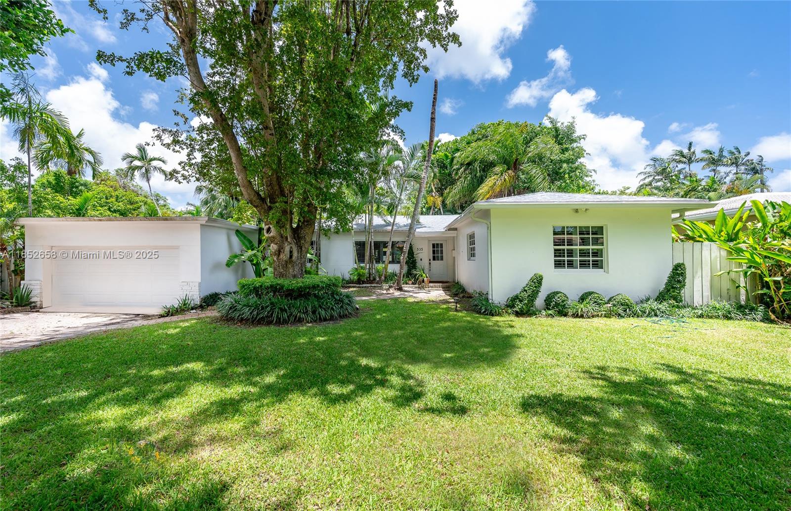 Charming residence nested in prestigious gated community of Morningside. This 3-bedrooms/2-baths home is perfect for any family seeking an oasis away from a busy city but just a few blocks away from arts, entertainment, restaurants, retail shops, and many other attractions, as well as easy access to I-195 (airport freeway). The home is located 1 block away from waterfront Morningside Park, offering tennis courts, watersport rentals, running paths, sporting facilities like basketball, baseball, & volleyball, everything you need to lead an active lifestyle. The home offers a combination of marble and wood floors throughout with large windows allowing for plenty of sunlight and backyard fence provides plenty of privacy. A must see!